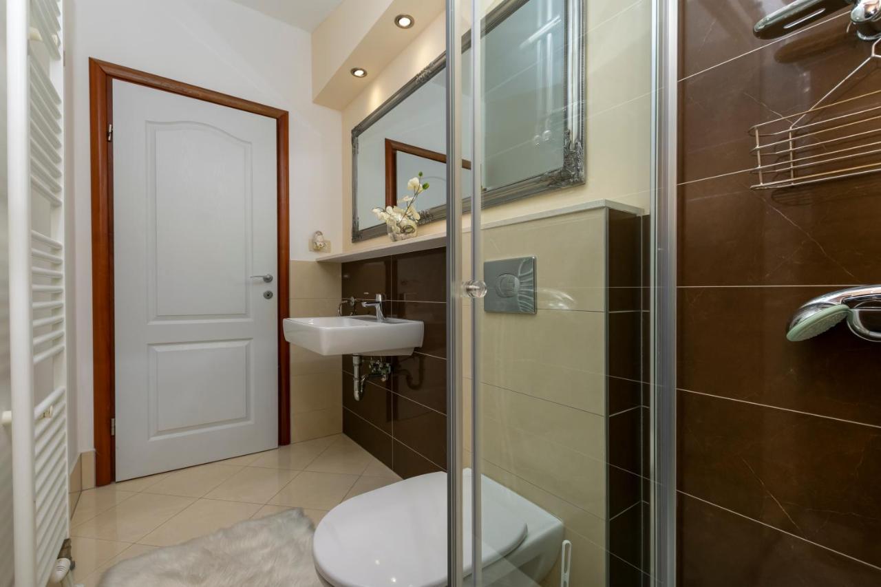 Apartments Villa White House Omis Luaran gambar